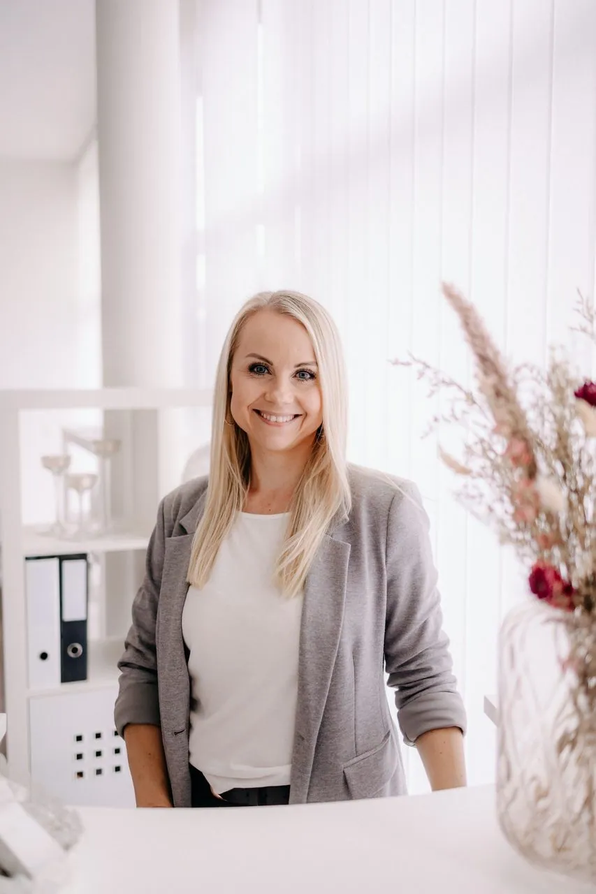 Helena Besel, Inhaberin von Art of Cosmetic